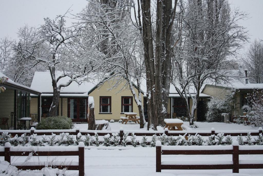 Shades Of Arrowtown 모텔 외부 사진